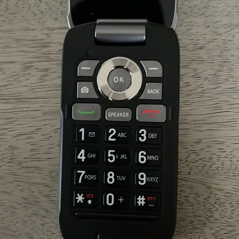 Sprint Kyocera Kona Flip Phone New in Box